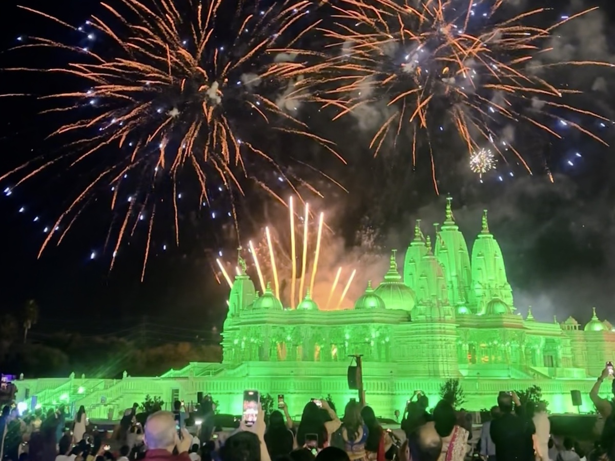 The vibrant fireworks show at BAPS Swaminarayan Mandir. | Photo by Megha McSwain