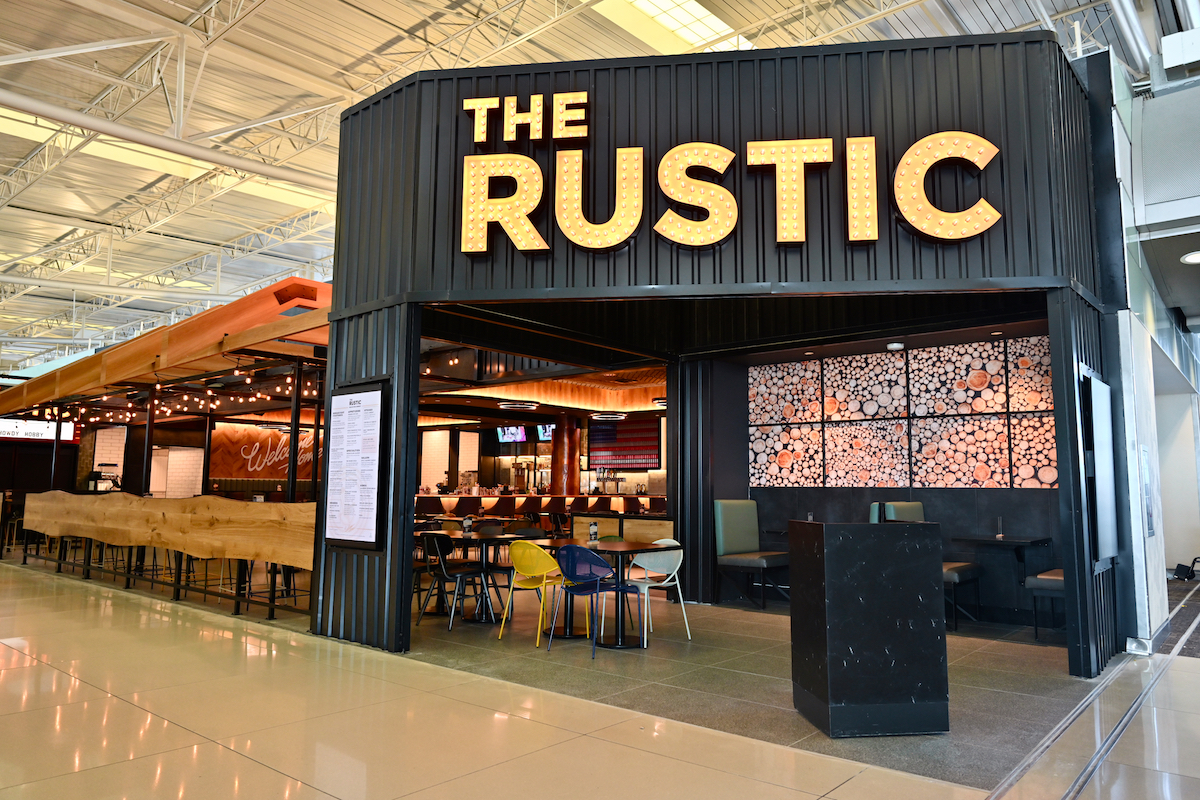 The Rustic's new location at Hobby Airport's center concourse. | Photo by Alex Montoya