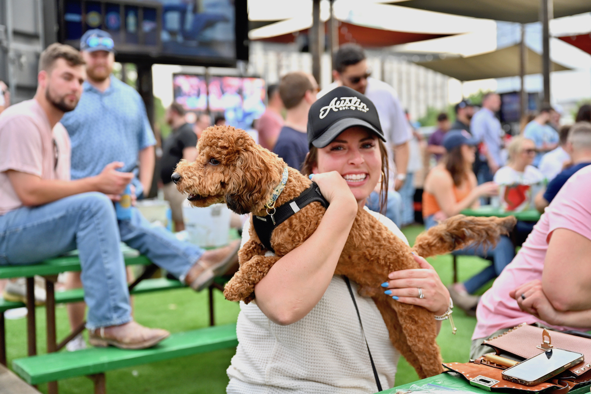 Pets and people enjoy the patio at Kirby Ice House. | Photo by Alex Montoya